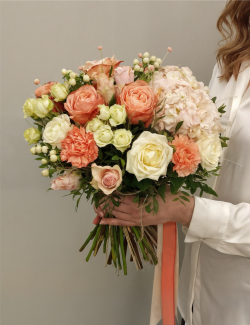 Букет с пионами Прелесть