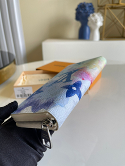 Louis Vuitton Zippy Vertical Wallet