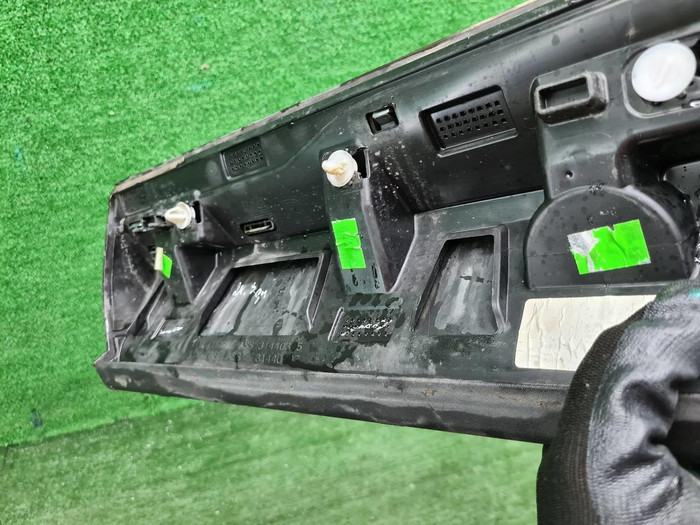 Накладка двери задняя правая Volvo XC60 2 (17-нв)