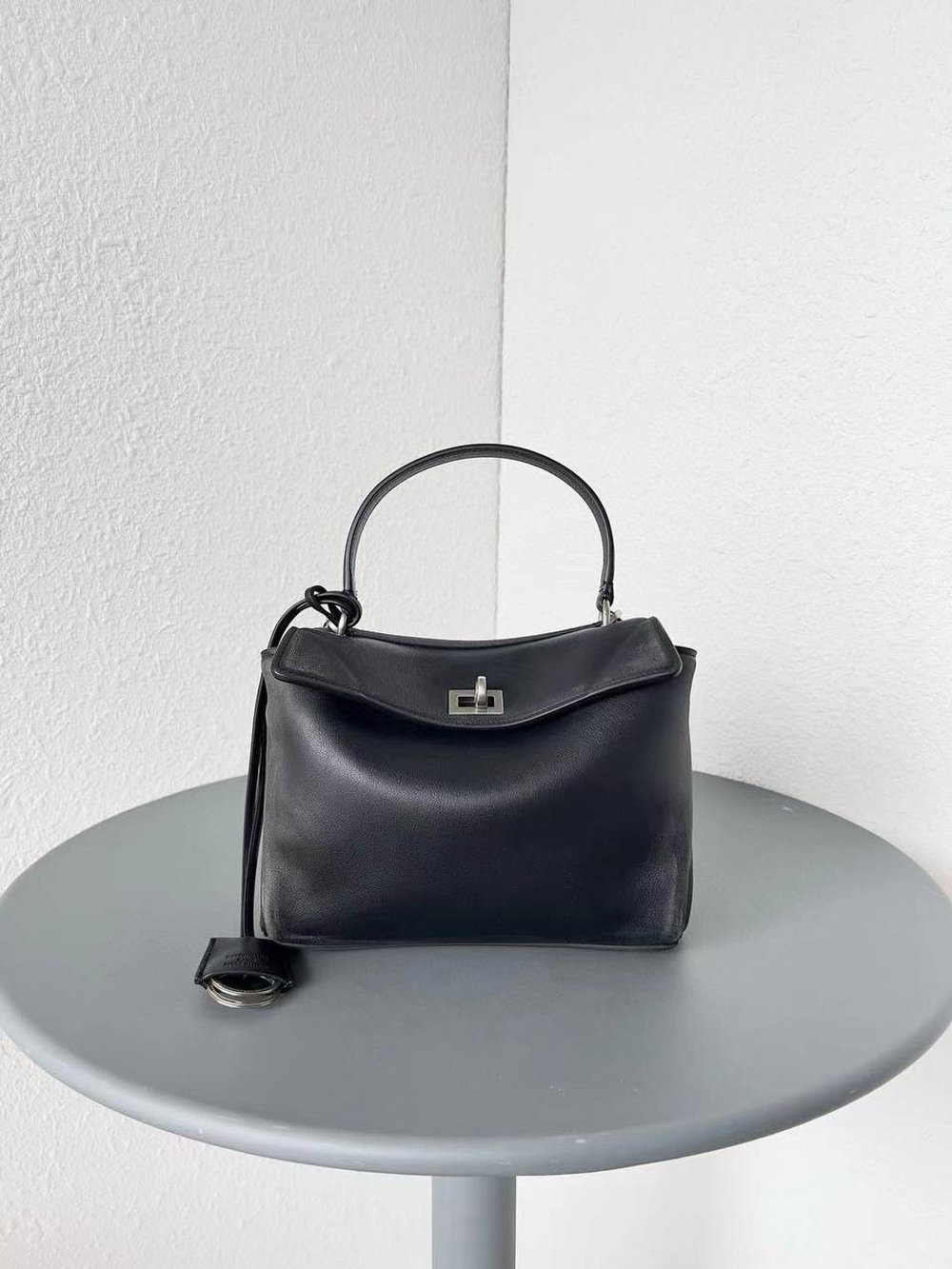 Сумка Balenciaga Rodeo XS