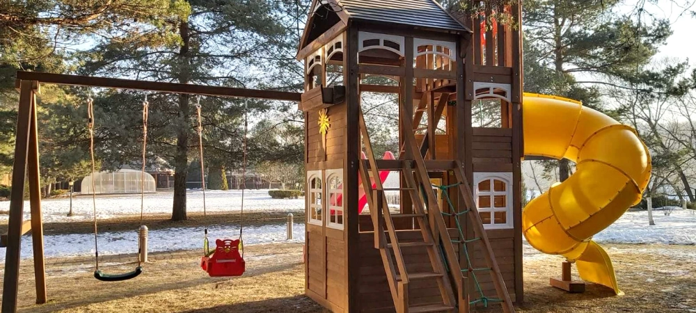 Детская площадка Клубный домик с горкой трубой 4 Luxe