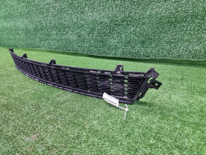 Решетка переднего бампера Kia Ceed 2 JD (15-18)