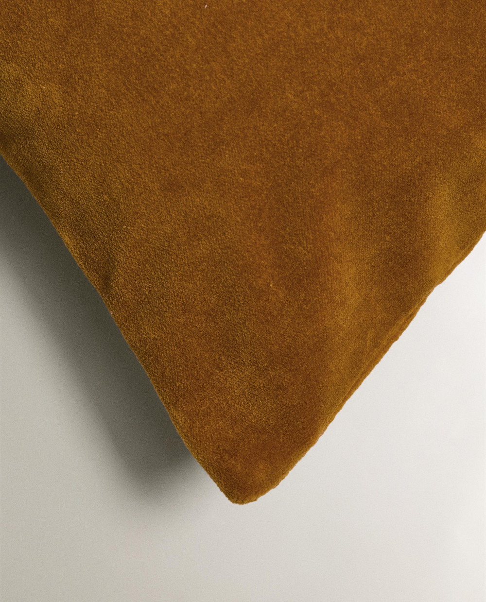 Zara Home наволочка декоративная из хлопка, горчичный, 30x50 см