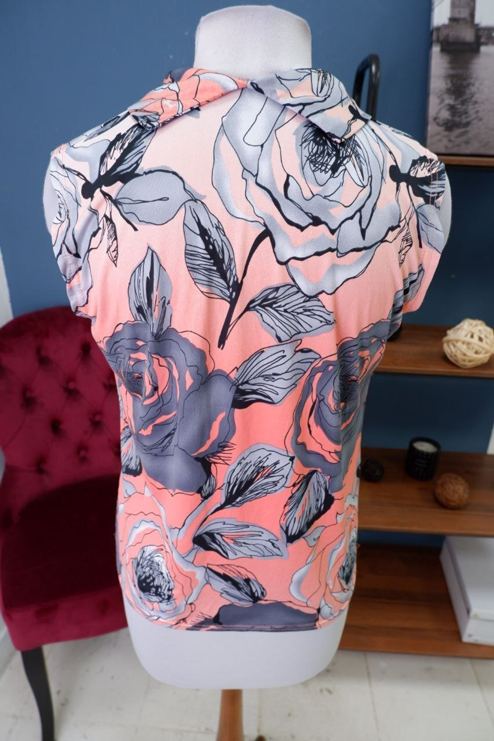 Блузка с красивым принтом 48 размер