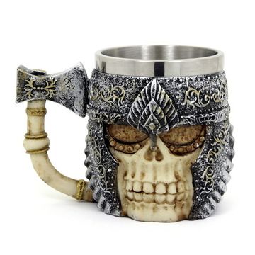 Кружка Череп в Шлеме с топором 400 мл