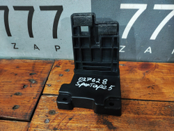 Кронштейн решетки радиатора Kia Sportage 5 (NQ5) 21-нв Б/У Оригинал 86357P1EA0