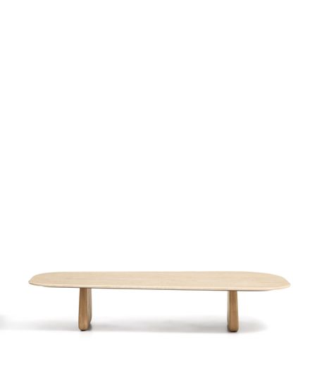 Журнальный столик Pirita из бежевого травертина с ножками из дуба натурального цвета, 147 x 65 см