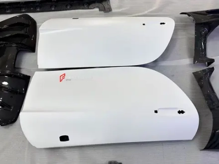 Карбоновые двери для PORSCHE 911 992 CARRERA S / GTS / TURBO / GT3