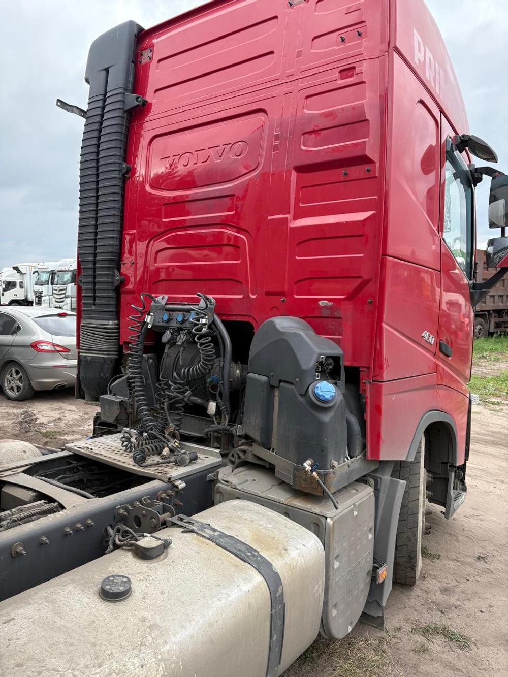 Volvo FH 4x2 Седельный тягач FH-TRUCK (Дизельный, 12,8 л, 469 л.с., АТ)