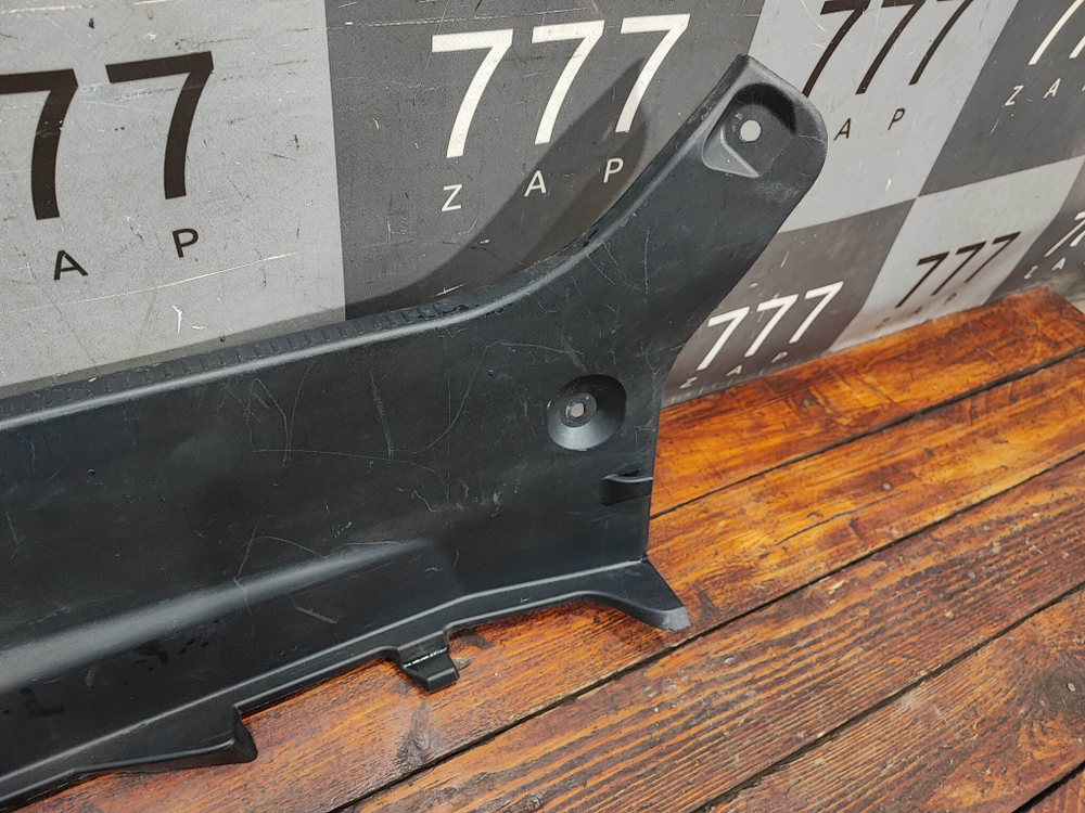 Кожух замка багажника Toyota Camry (XV50) 11-18 Б/У Оригинал 5838733111