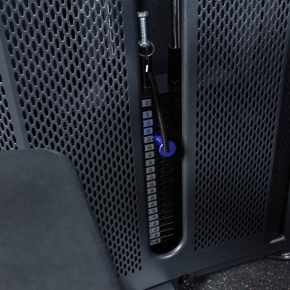 U3001D (E5001) Сгибание ног лежа. Стек 135 кг