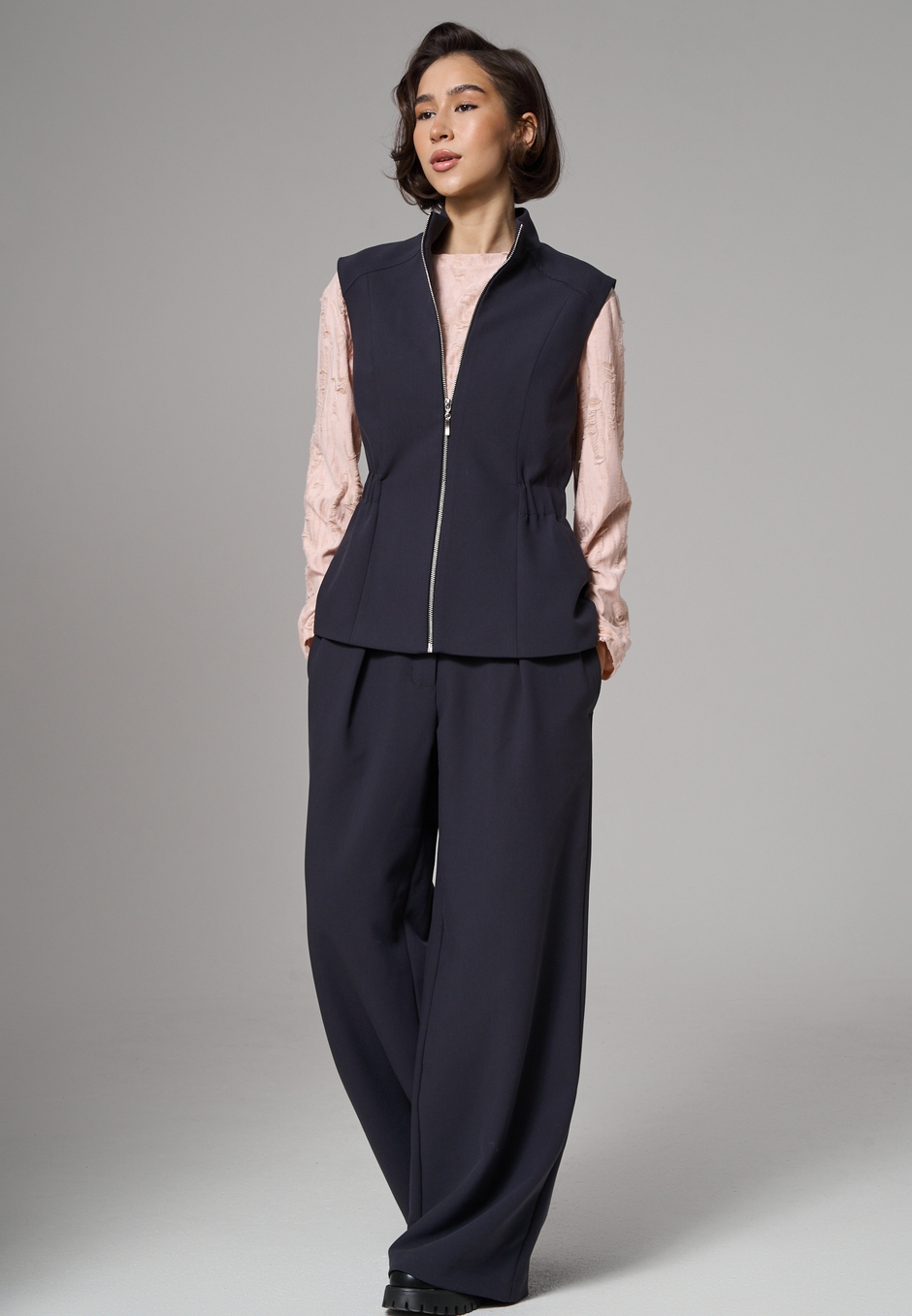 Жилет на молнии синий