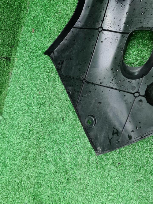 Кожух замка капота правый Hongqi HS5 (2019-н.в.)