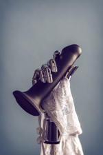 Черный фаллос на присоске Silicone Bendable Dildo L - 19 см. (Цвет: черный)