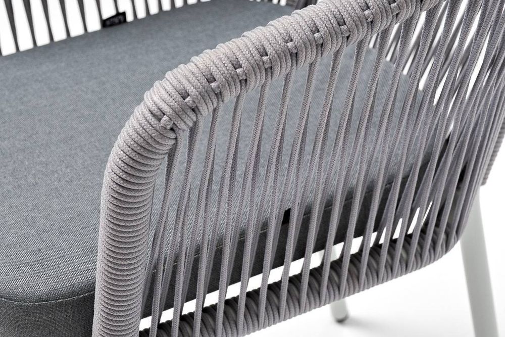 "Марсель" стул плетеный из роупа, каркас алюминий белый муар, роуп светло-серый круглый, ткань светло-серая