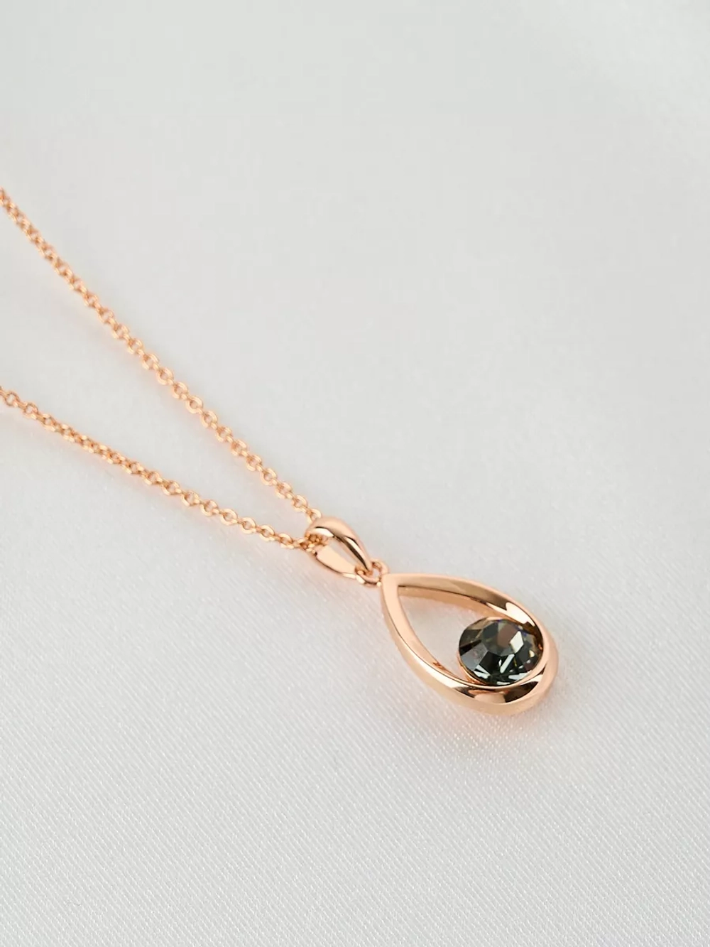 Кулон-капля Белла с серым кристаллом Swarovski