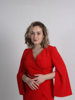 Костюм с разрезами