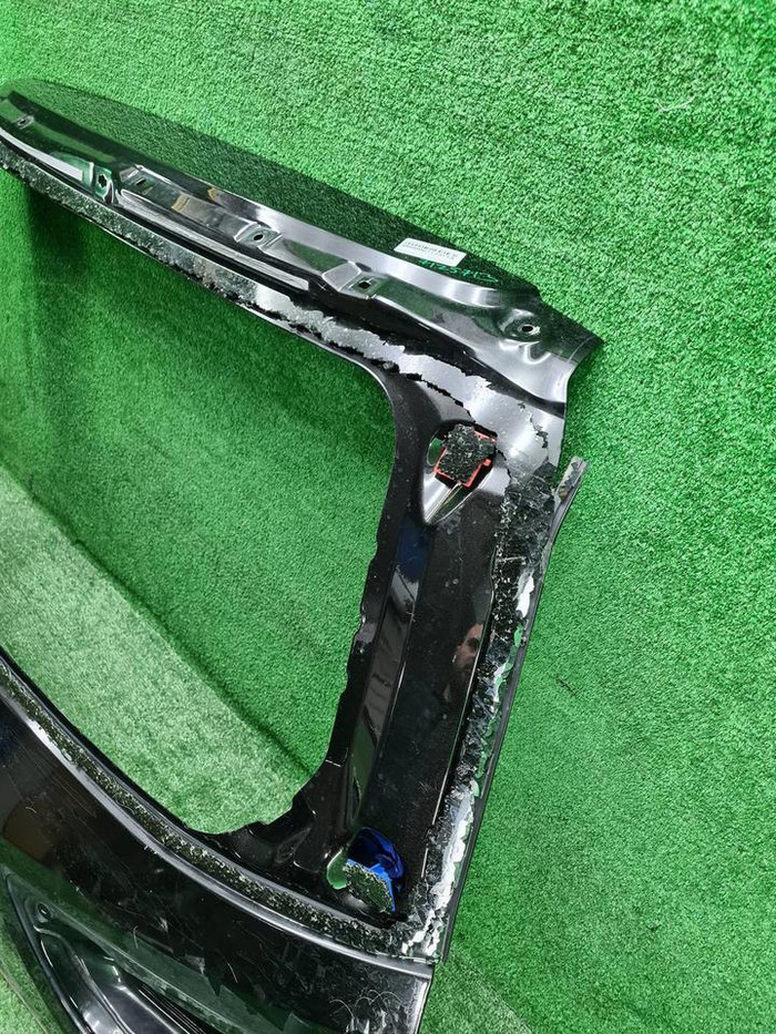 Крышка багажника Lexus LX 3 (2015-2023)