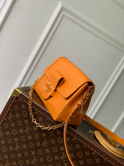 Louis Vuitton Dauphine Soft MM