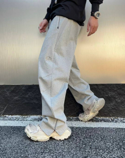 Спортивные штаны Balenciaga