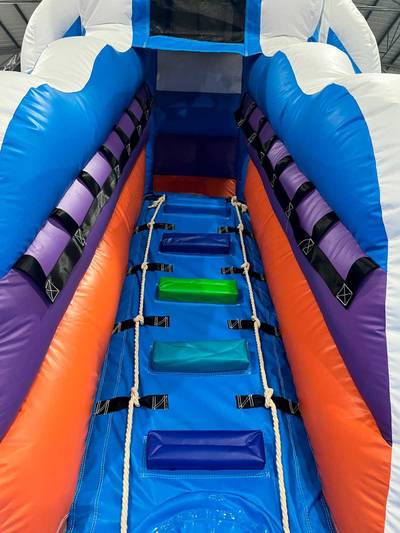 Надувной наземный аквапарк «Акула», 8*7*4,5 м
