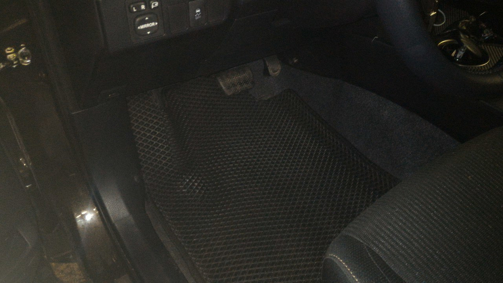 Автоковрики для Toyota RAV 4, 5- дверей. IV-поколение. Багажник с "докаткой". (2012-2019)