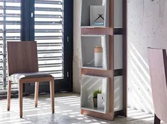 Стеллаж Angel Cerda Equilibrio, шпон ореха, жемчужно-серый