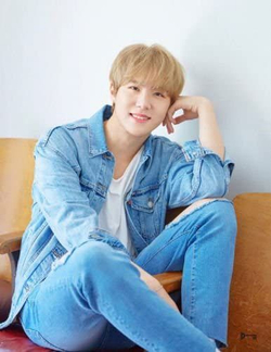 Альбом JBJ Kim Donghan - D-Day 1st Mini Album RANDOM Version