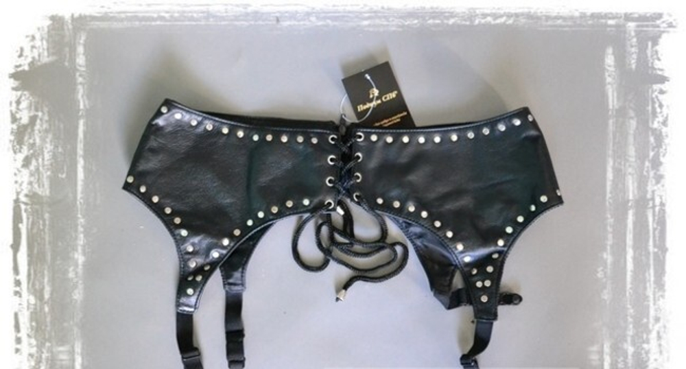 Пояс женский для чулок с заклепками (Цвет: черный)