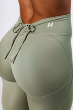 Леггинсы V-Cut Lace-Up Sculpting Leggings OWN YOUR POWER 426 Зеленые