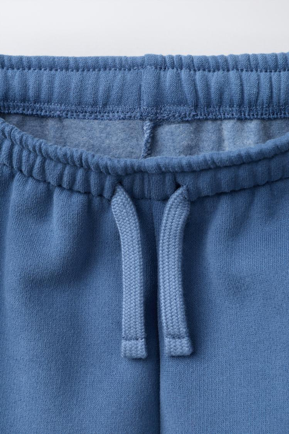 ZARA БРЮКИ-ДЖОГГЕРЫ С ПРИНТОМ «КОРПОРАЦИЯ МОНСТРОВ» © DISNEY PIXAR, СИНИЙ