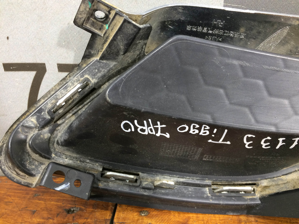 Насадка глушителя правая Chery Tiggo 7 Pro 20-24 Б/У Оригинал 602000940AA