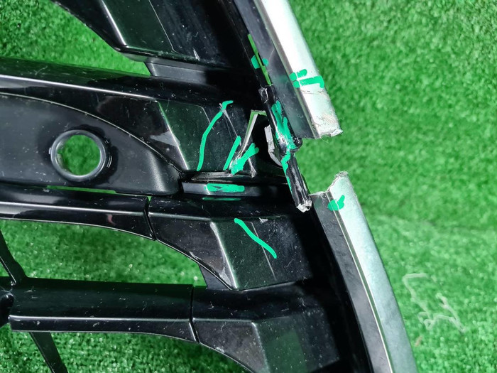 Решетка радиатора Lexus NX 1 (2017-2021) Black Vision