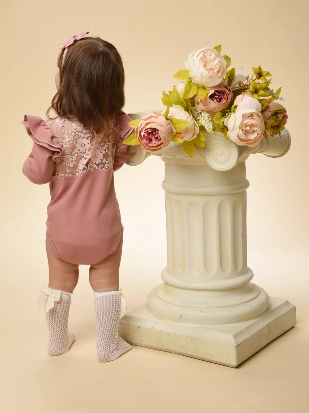 Боди с кружевной спинкой