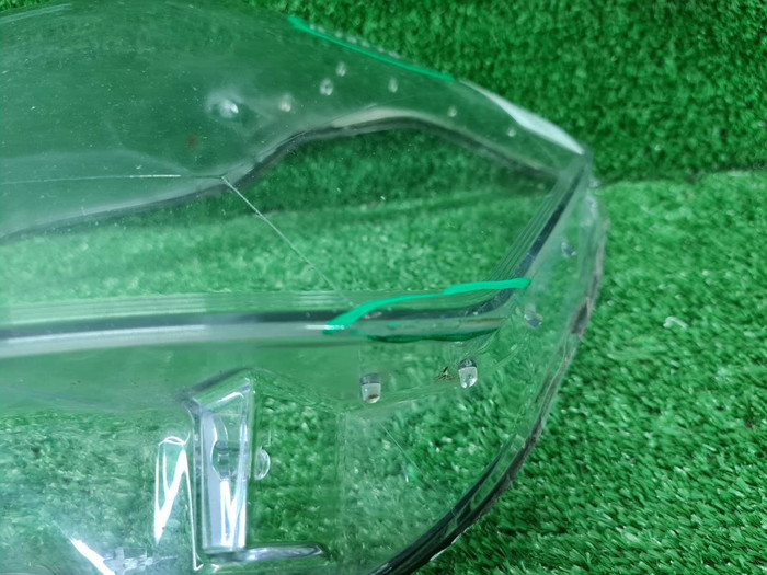 Стекло фары левое BMW X3 F25 X4 F26 (2014-2017)