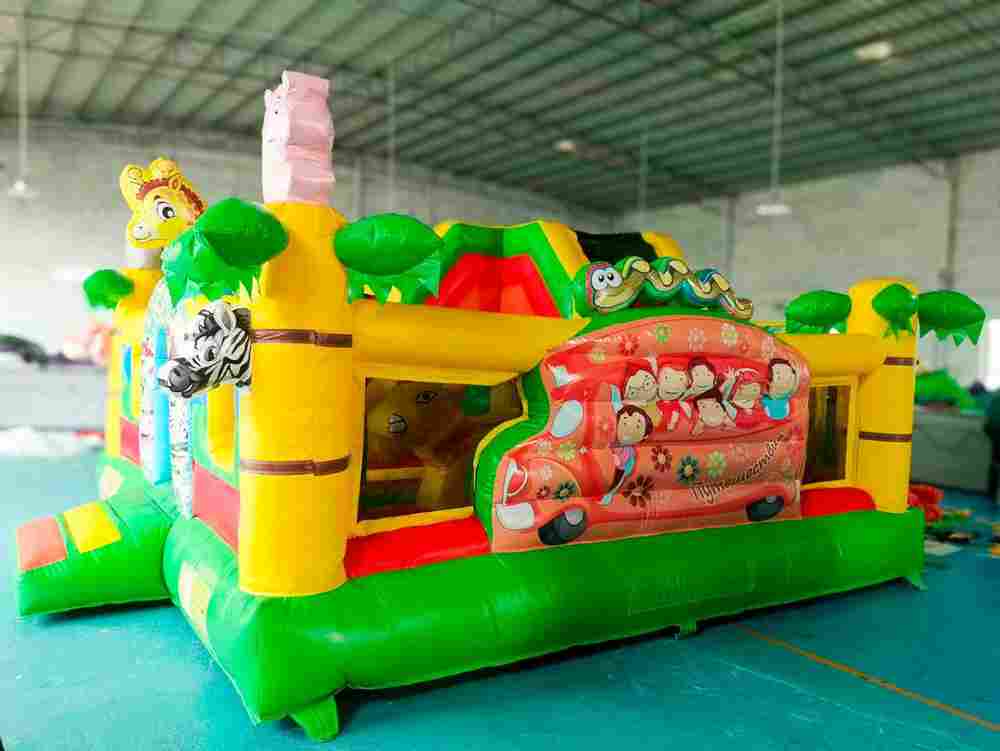 Коммерческий надувной батут «Сафари-экскурсия Ультра» 5*5*2,8 м