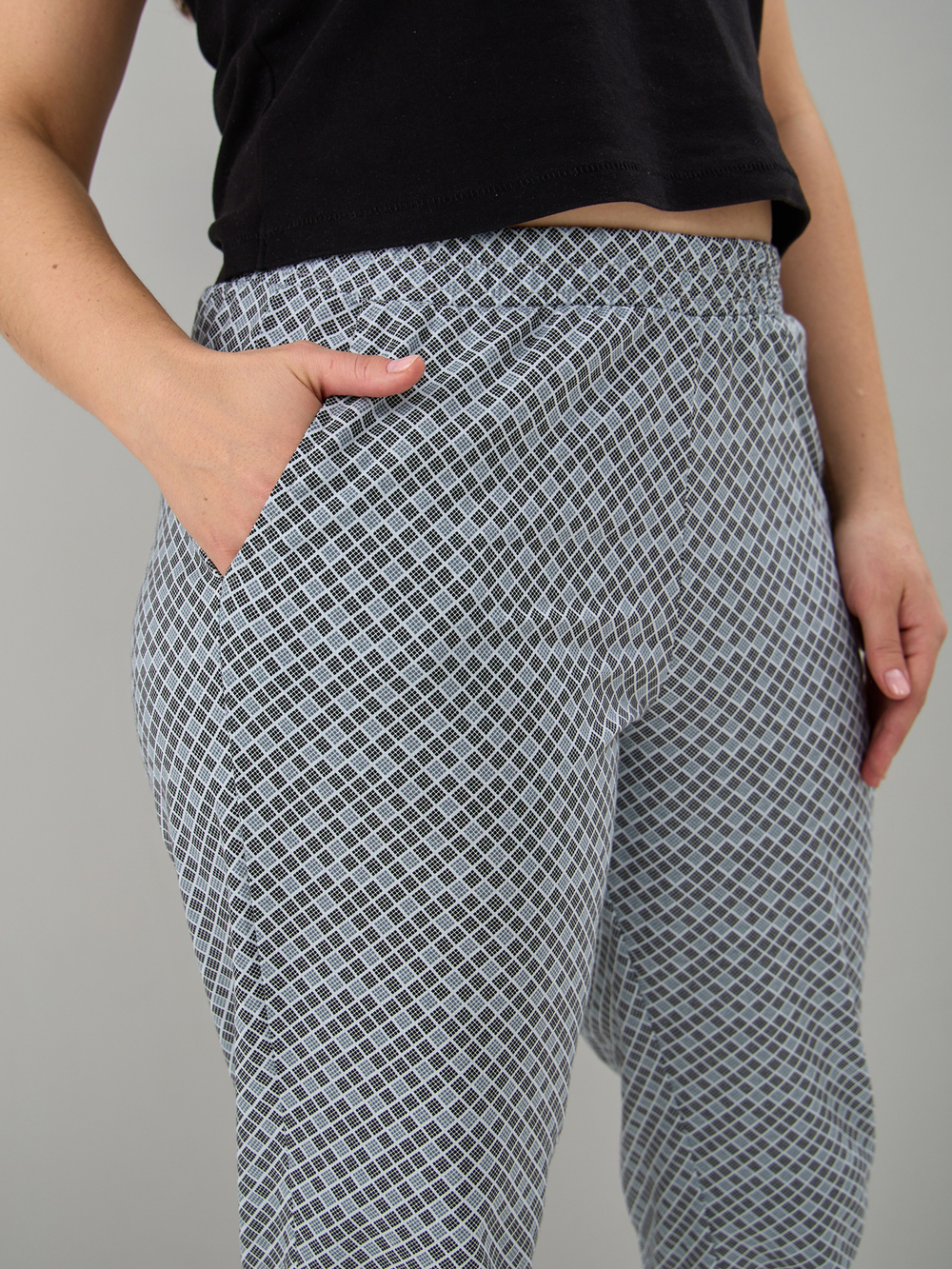 Брюки Б-18/ромбики-серочерные