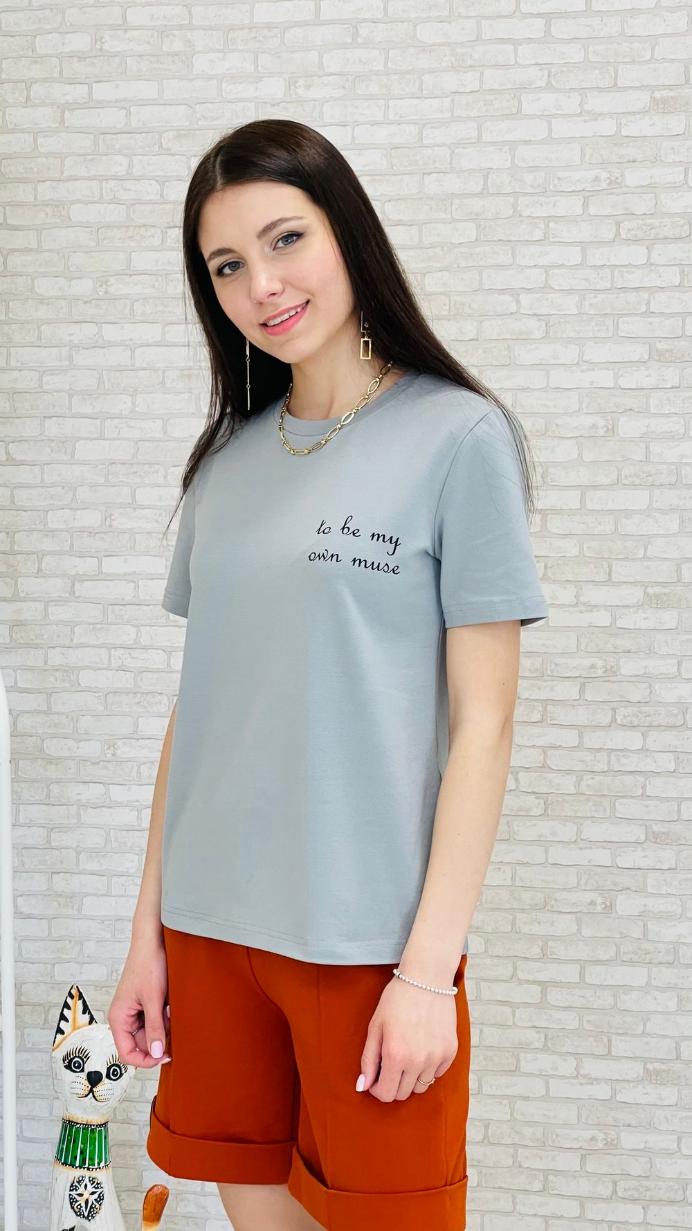 Футболка прямого, полуприлегающего силуэта