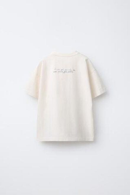 ZARA ФУТБОЛКА С НАДПИСЬЮ, КРЕМОВЫЙ