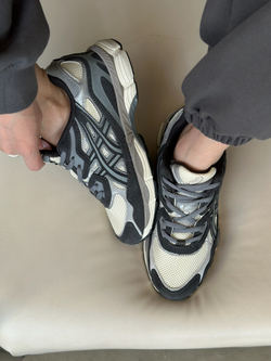 Кроссовки из натуральной замши