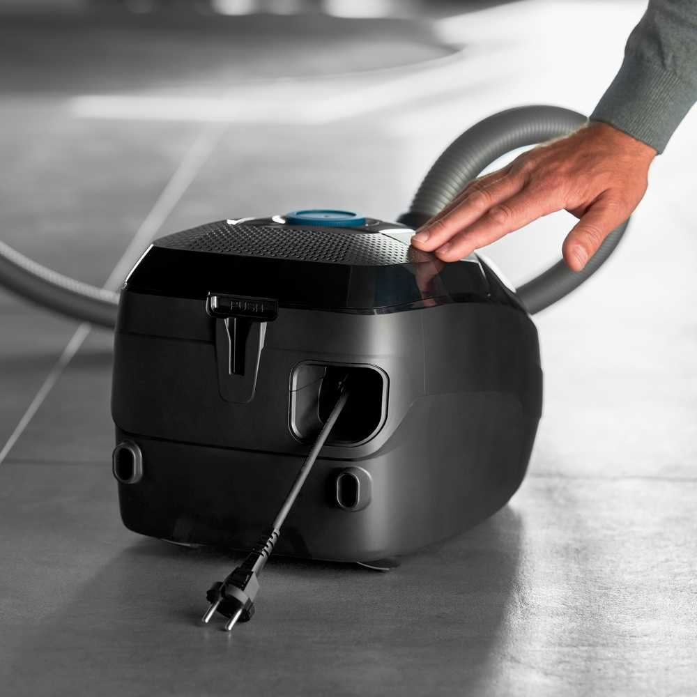 Пылесос с пылесборником Tefal Green Force Max TW4931EA