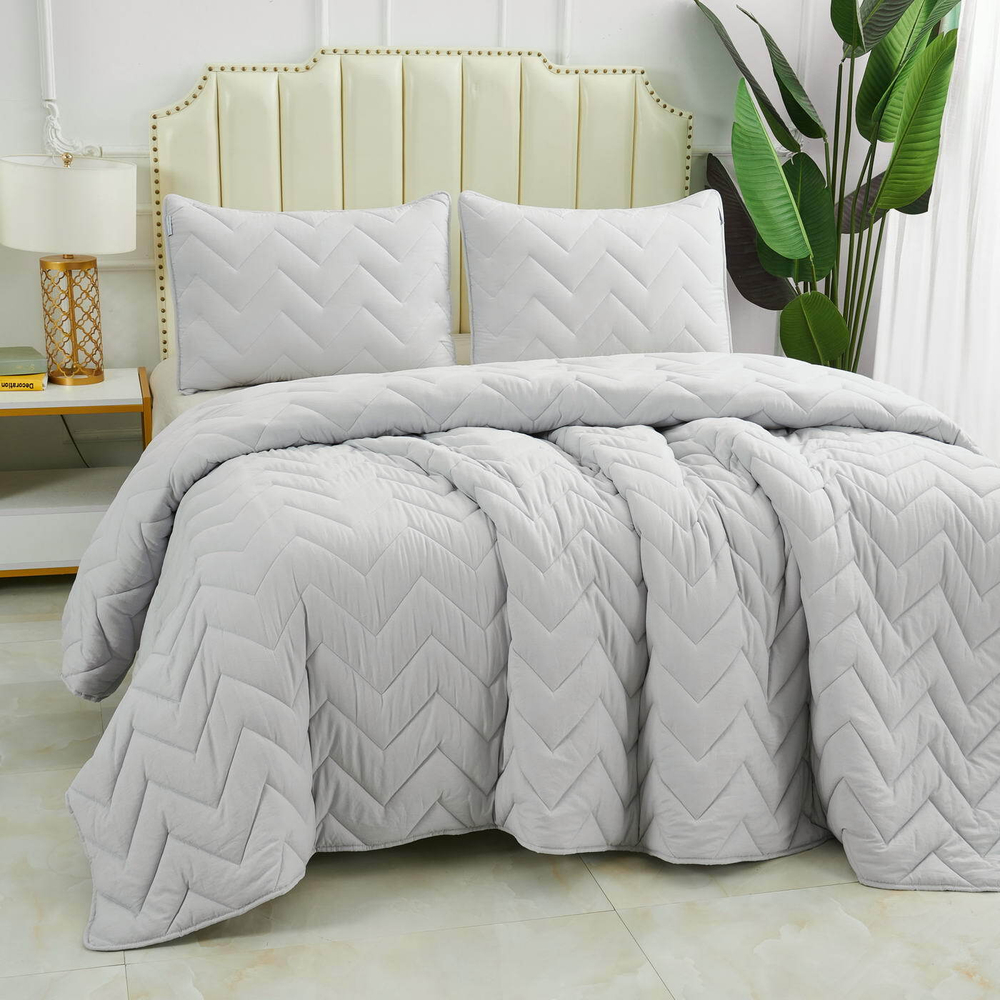 Покрывало 230х250 и 2 наволочки 50х70 Sofi De MarkO Робби серое