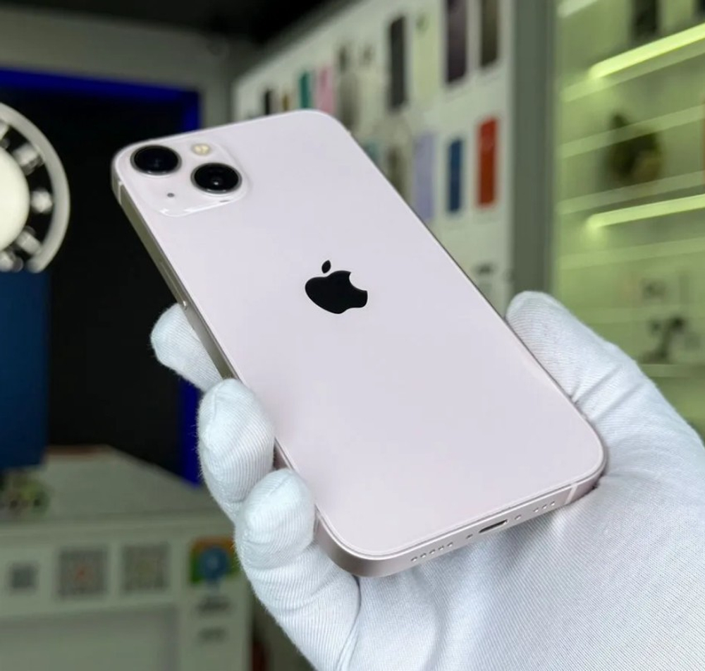iPhone 13, 256 ГБ б/у
