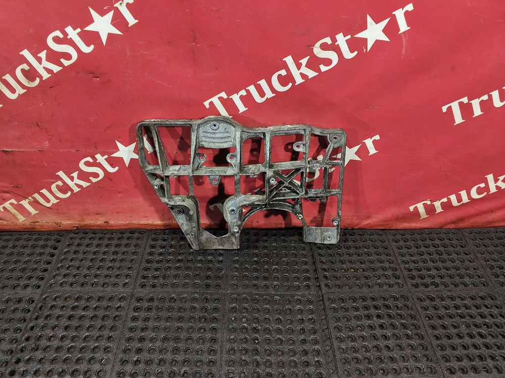 Кронштейн бака AdBlue