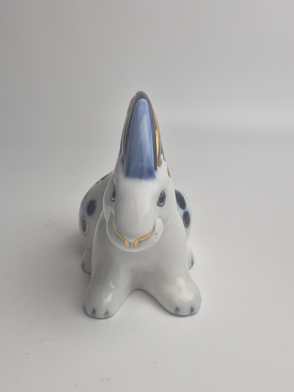 Фарфоровая статуэтка (карандашница) Дикобраз, ЛФЗ