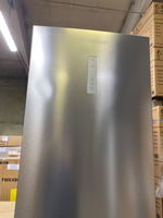 Отдельностоящий холодильник с нижней морозильной камерой Kuppersbusch FKG 6600.0 E-02