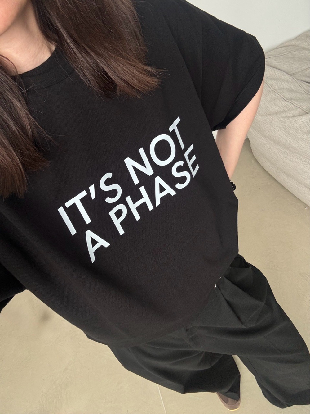 Футболка  It's not a phase, черная