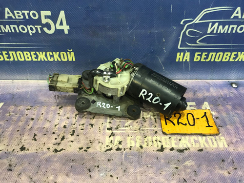 Моторчик переднего дворника NISSAN MISTRAL 1997