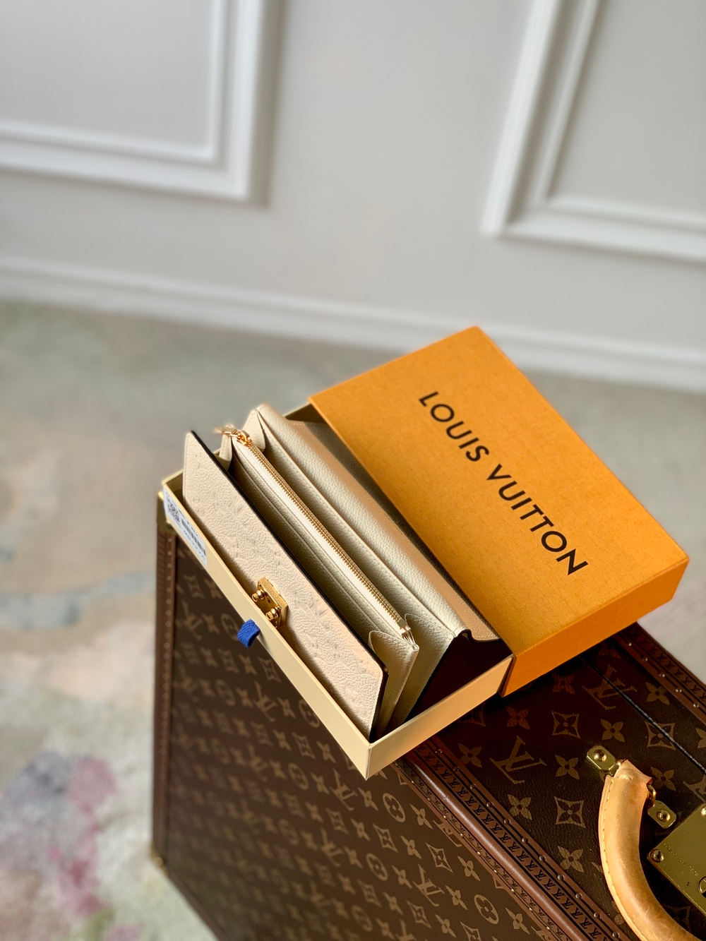Louis Vuitton Sarah Wallet