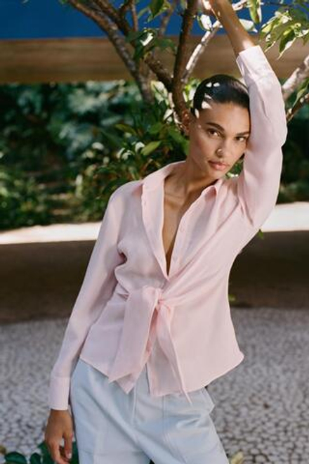 ZARA РУБАШКА ИЗ СТРУЯЩЕЙСЯ ТКАНИ С УЗЛОМ, РОЗОВЫЙ